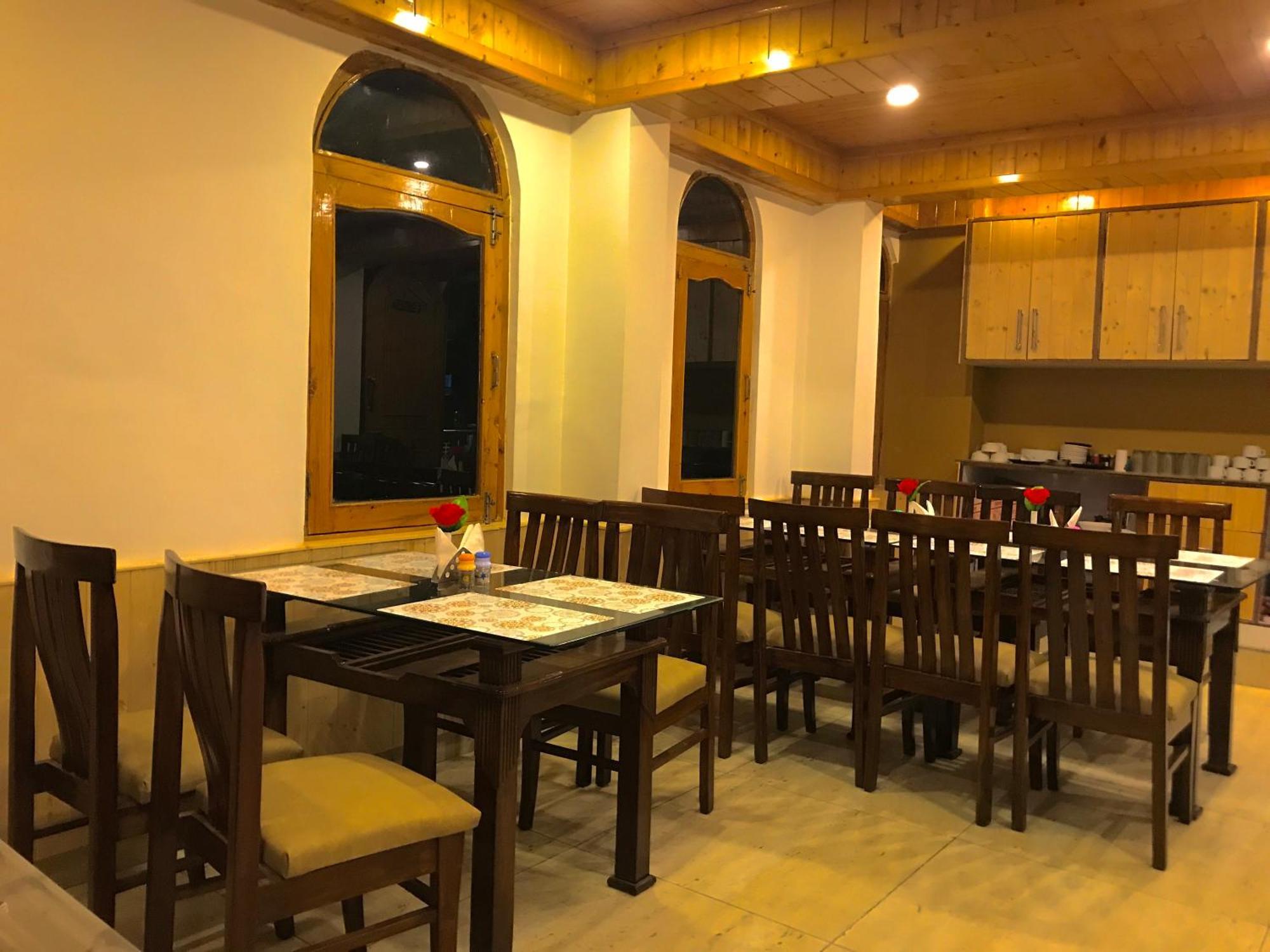 The Avenue River Side Hotel - Near Volvo Bus Stand Manali — Photos 2
